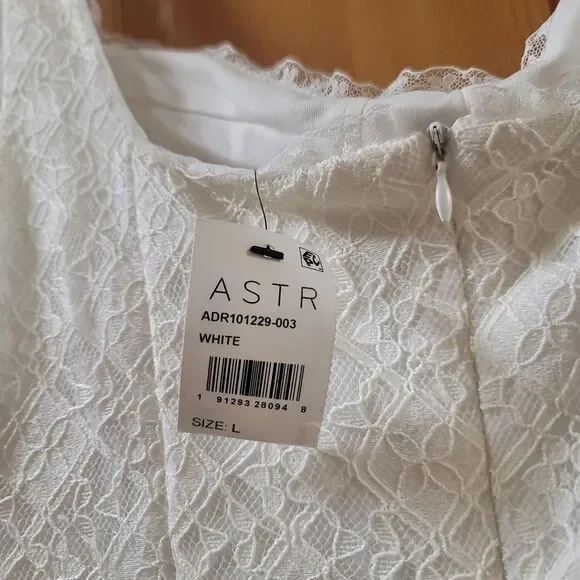 Astr The Label White Lace Bustier Style Dress Size Large NWT - Picture 3 of 8